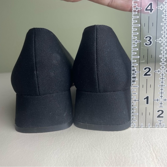 Vintage Salvatore Ferragamo textile and a leather strip Size 9.5 Narrow - Picture 15 of 15